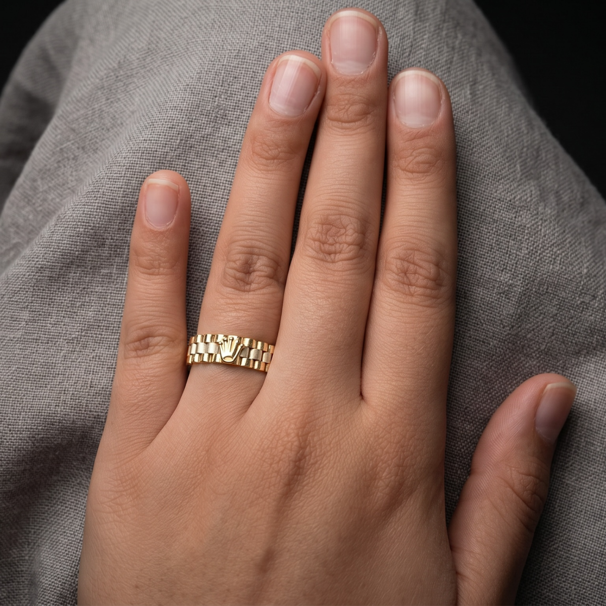 Anillo RLX Presidente Rígido con Corona en Oro de 10K - Imagen 5