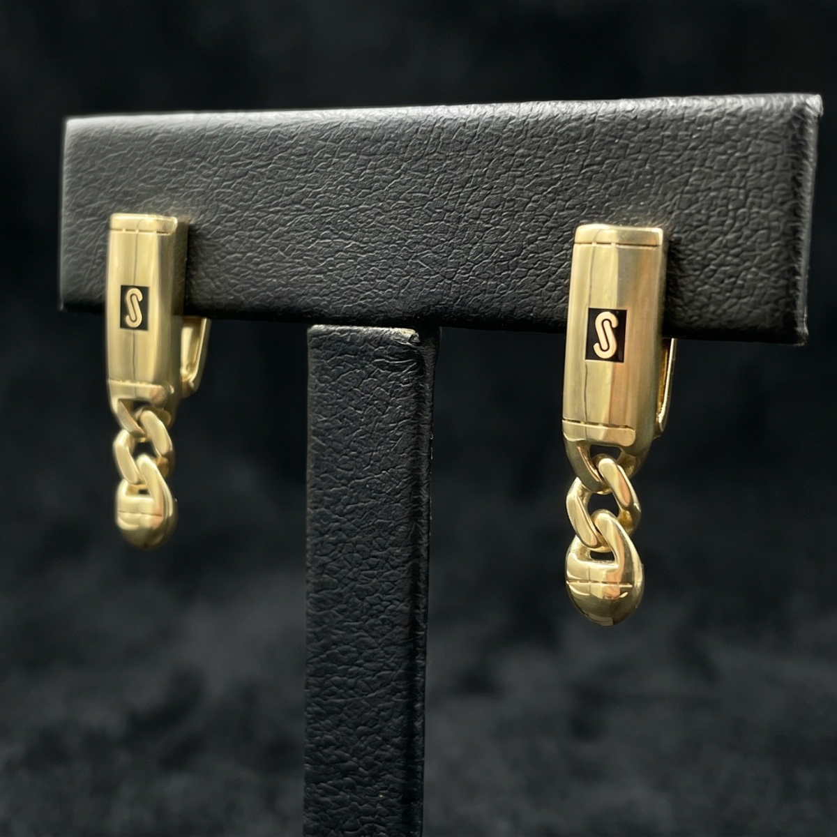 Aretes Monaco Chain Classic Lisos en Oro de 10K - Imagen 2